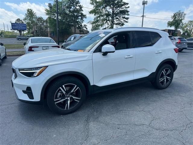 used 2025 Volvo XC40 car, priced at $39,690