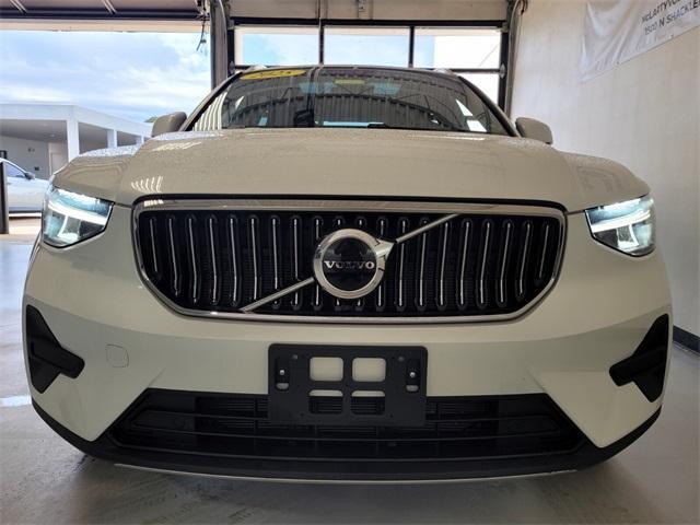 used 2025 Volvo XC40 car, priced at $35,290