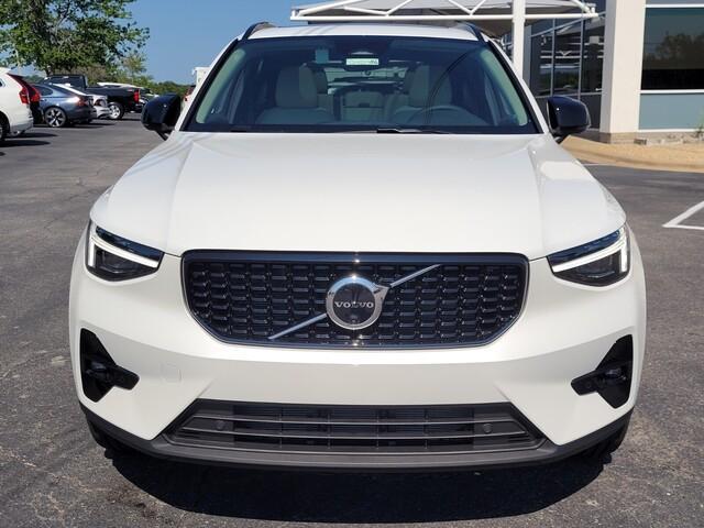 new 2025 Volvo XC40 car, priced at $48,315