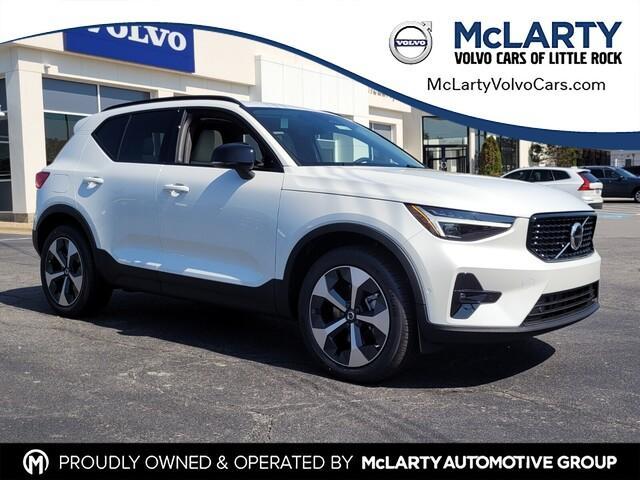 new 2025 Volvo XC40 car, priced at $48,315