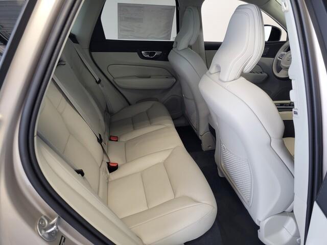 new 2025 Volvo XC60 car, priced at $55,360