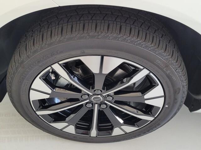 new 2026 Volvo XC60 car, priced at $57,985