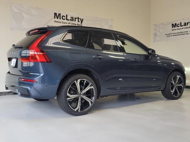 new 2025 Volvo XC60 car, priced at $60,660