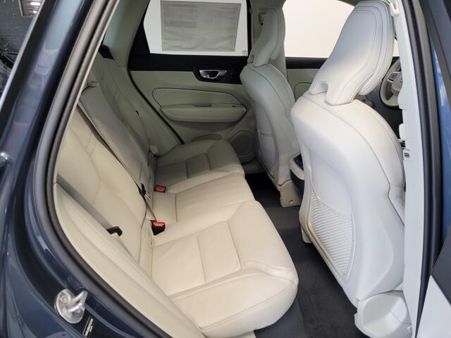 new 2025 Volvo XC60 car, priced at $60,660