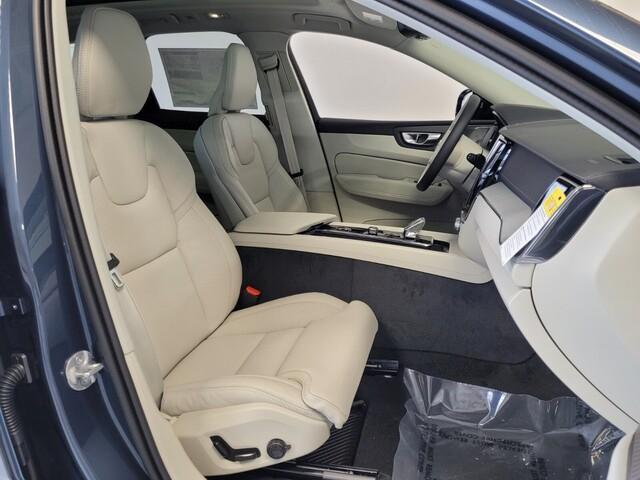 new 2025 Volvo XC60 car, priced at $60,660