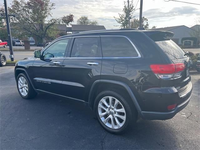 used 2017 Jeep Grand Cherokee car, priced at $16,390