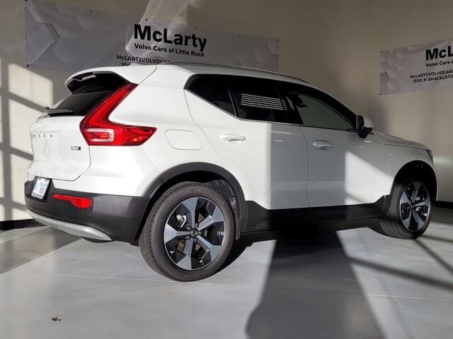 new 2025 Volvo XC40 car, priced at $45,465