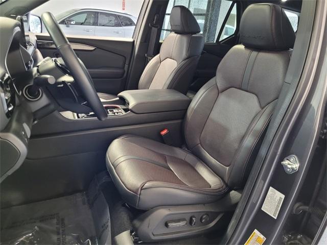 used 2025 Honda Pilot car, priced at $50,990