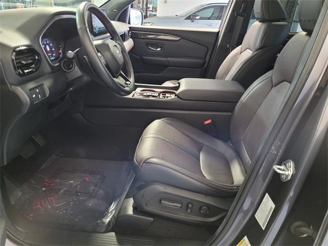 used 2025 Honda Pilot car, priced at $50,990