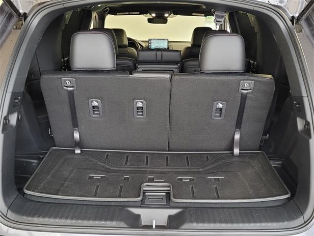 used 2025 Honda Pilot car, priced at $50,990