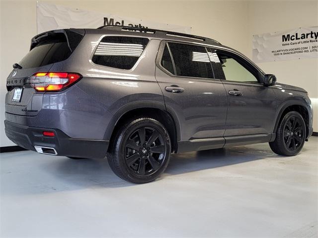 used 2025 Honda Pilot car, priced at $50,990