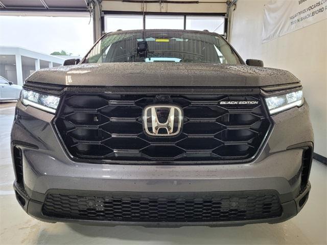 used 2025 Honda Pilot car, priced at $50,990