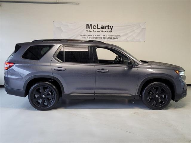 used 2025 Honda Pilot car, priced at $50,990