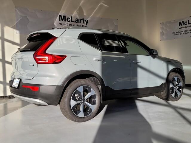 new 2025 Volvo XC40 car, priced at $45,465