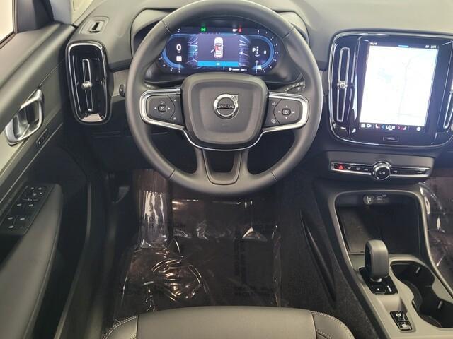 used 2025 Volvo XC40 car, priced at $43,045