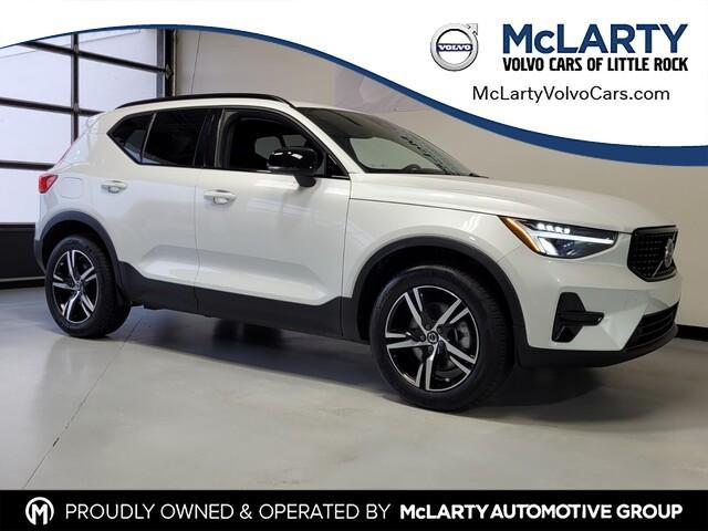 new 2024 Volvo XC40 car, priced at $42,895