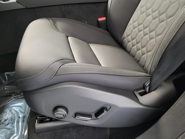 new 2025 Volvo XC90 car, priced at $65,895