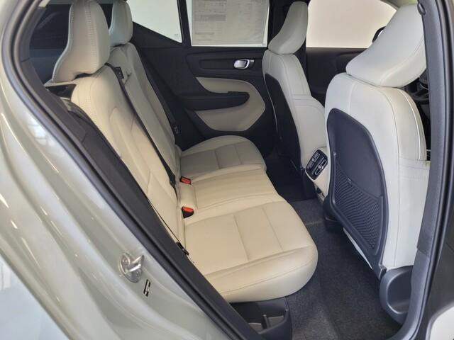 new 2025 Volvo XC40 car, priced at $48,335