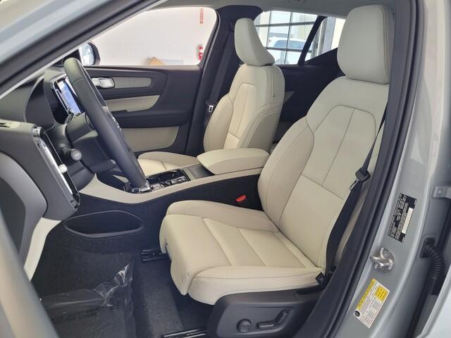 new 2025 Volvo XC40 car, priced at $48,335