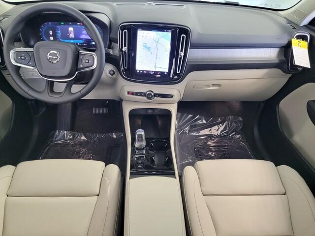 new 2025 Volvo XC40 car, priced at $48,335