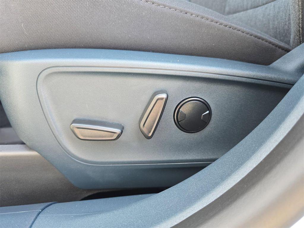 new 2025 Ford Maverick car, priced at $36,042