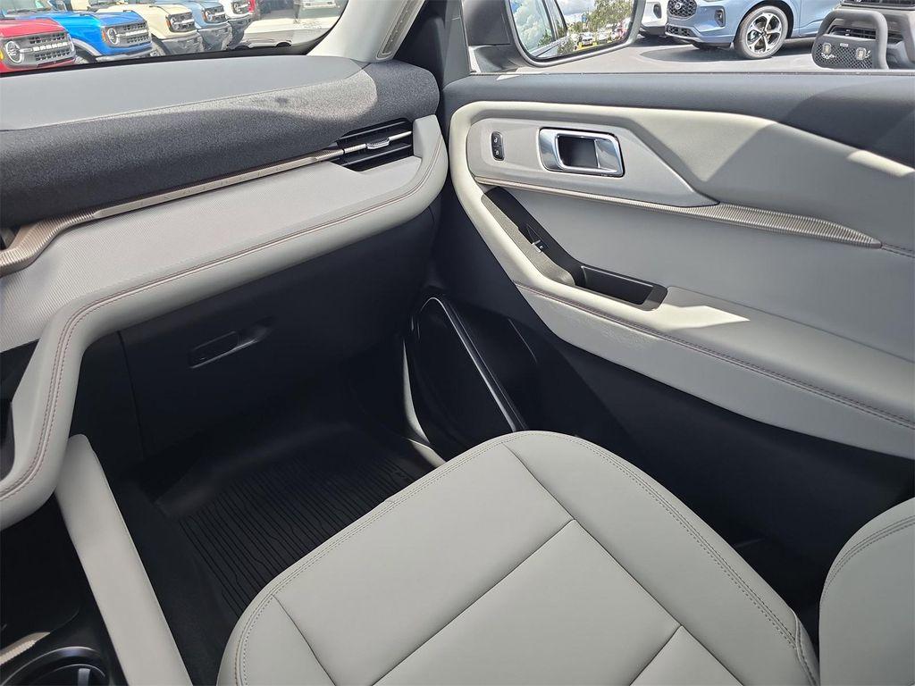 new 2025 Ford Explorer car, priced at $42,663