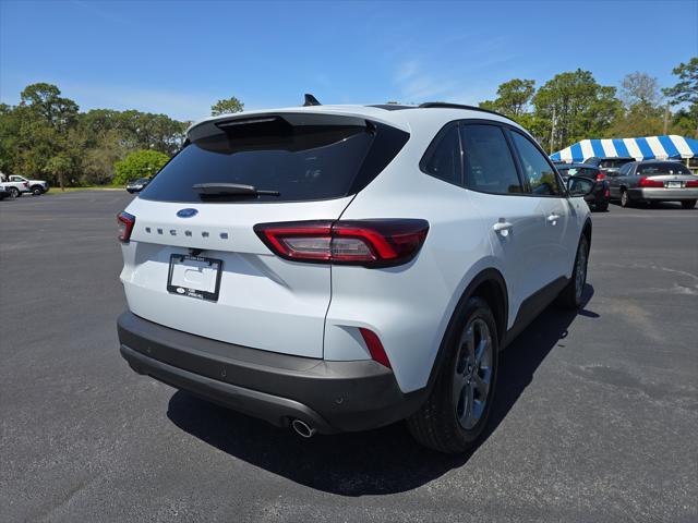 new 2025 Ford Escape car, priced at $31,401