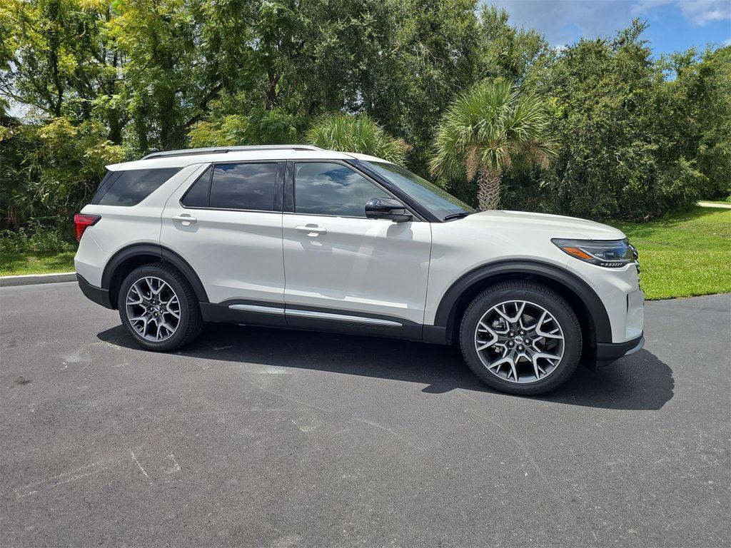 new 2025 Ford Explorer car, priced at $55,776