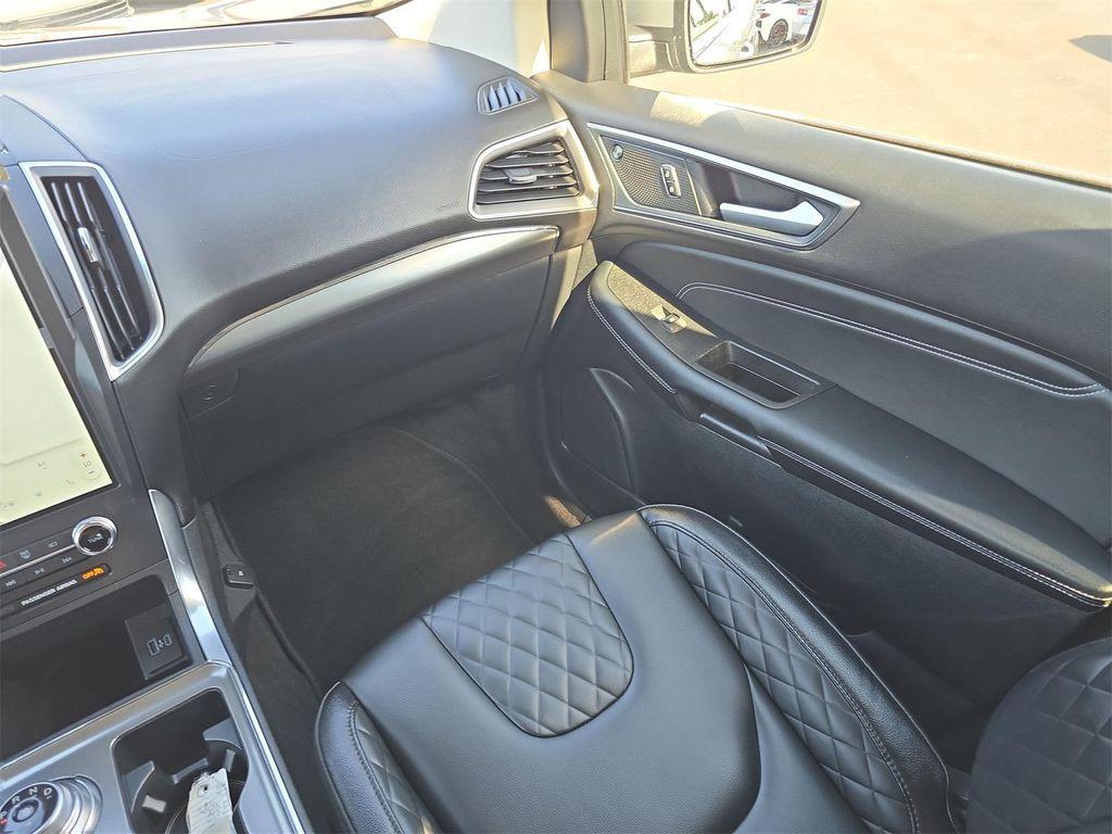 used 2024 Ford Edge car, priced at $27,192