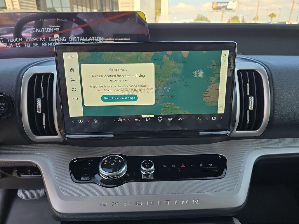 new 2025 Ford Expedition car, priced at $66,078