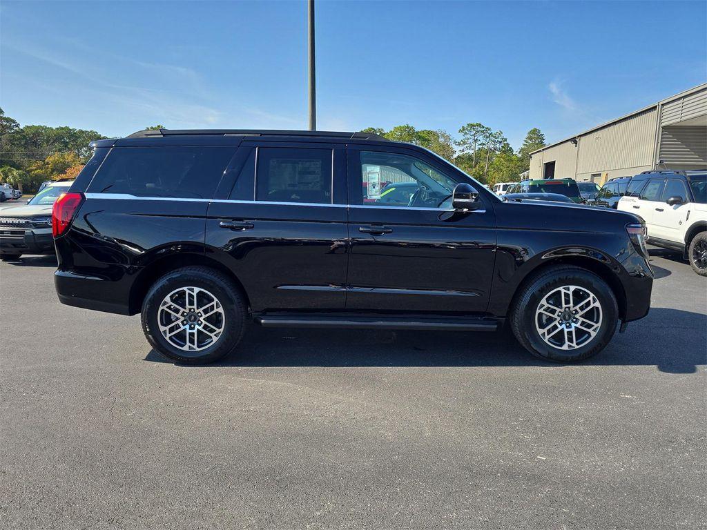 new 2025 Ford Expedition car, priced at $66,078