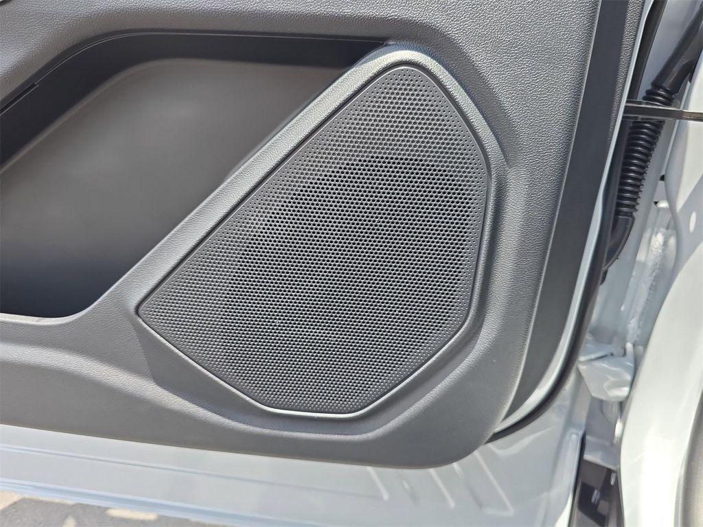 new 2025 Ford Explorer car, priced at $55,122