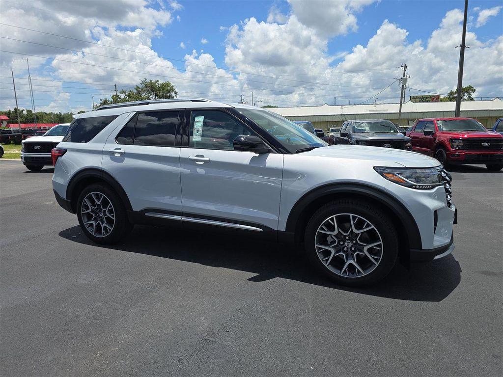 new 2025 Ford Explorer car, priced at $55,122