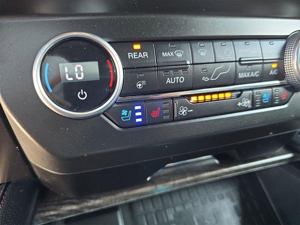 used 2021 Ford Expedition car, priced at $27,994