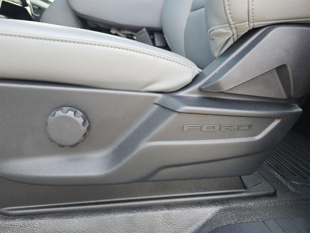 new 2025 Ford F-250 car, priced at $57,523