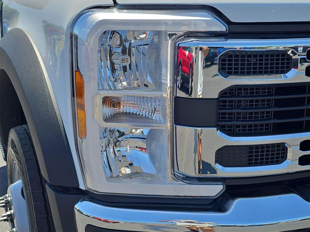 new 2025 Ford F-450 car, priced at $66,066