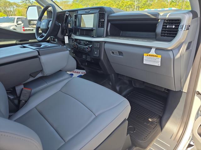 new 2025 Ford F-450 car, priced at $69,720