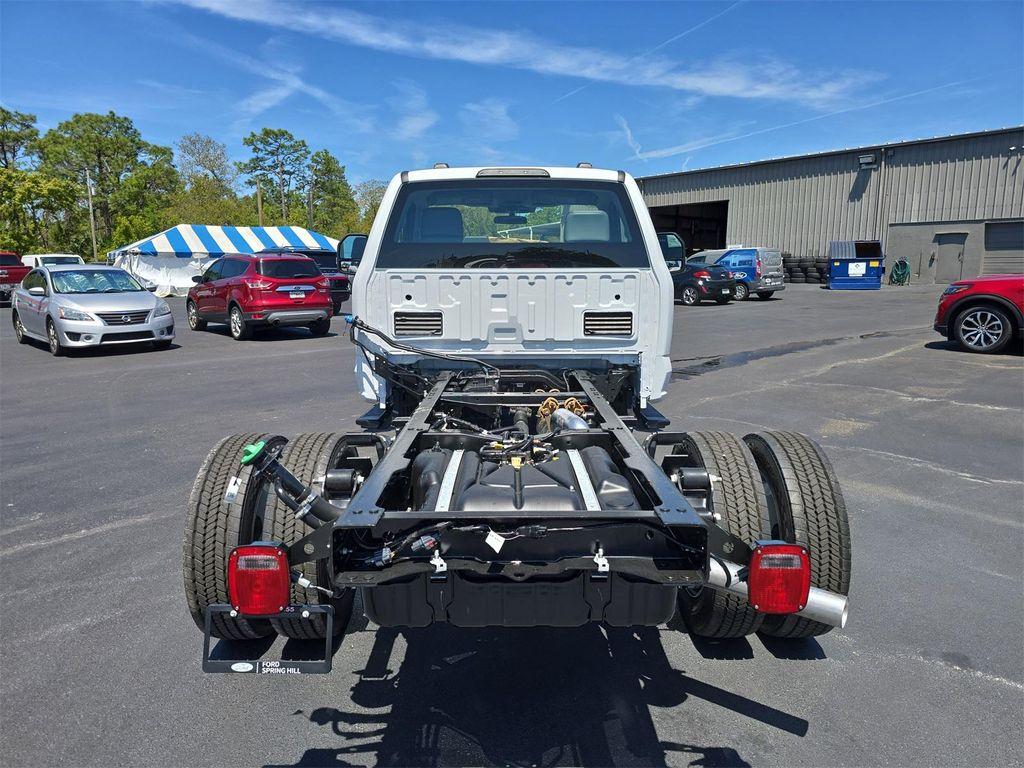new 2025 Ford F-450 car, priced at $66,066