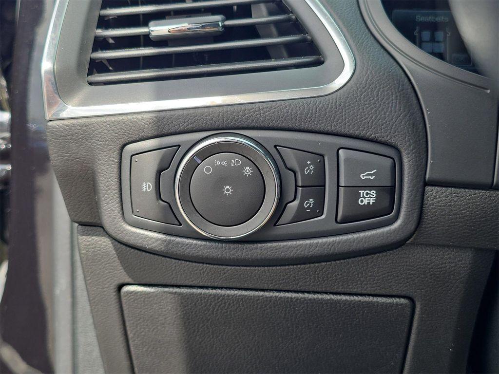 used 2023 Ford Edge car, priced at $26,194