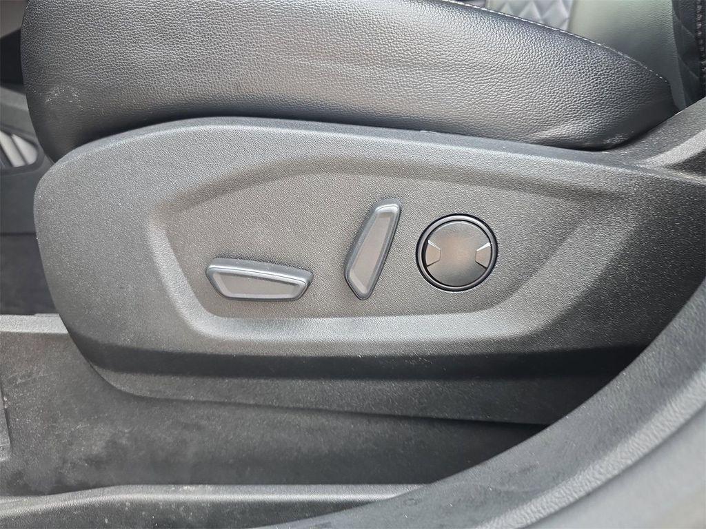 used 2023 Ford Edge car, priced at $26,194