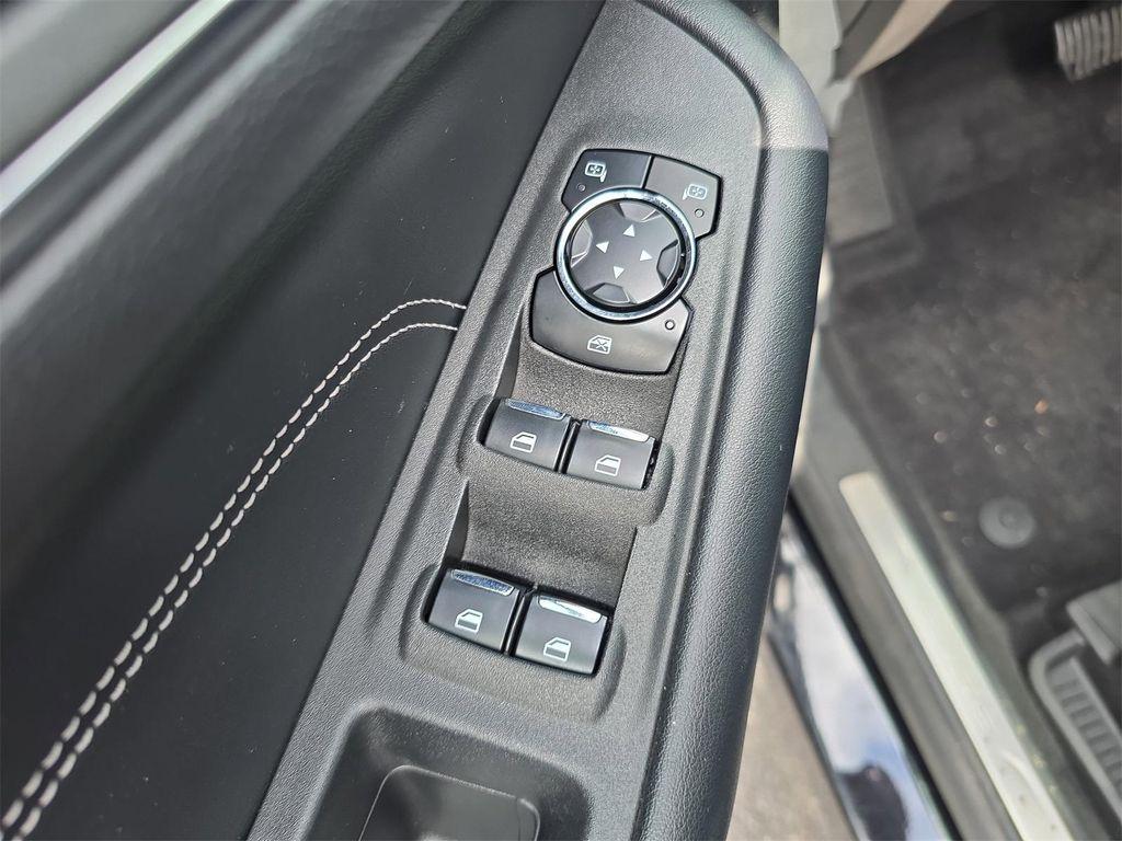 used 2023 Ford Edge car, priced at $26,194