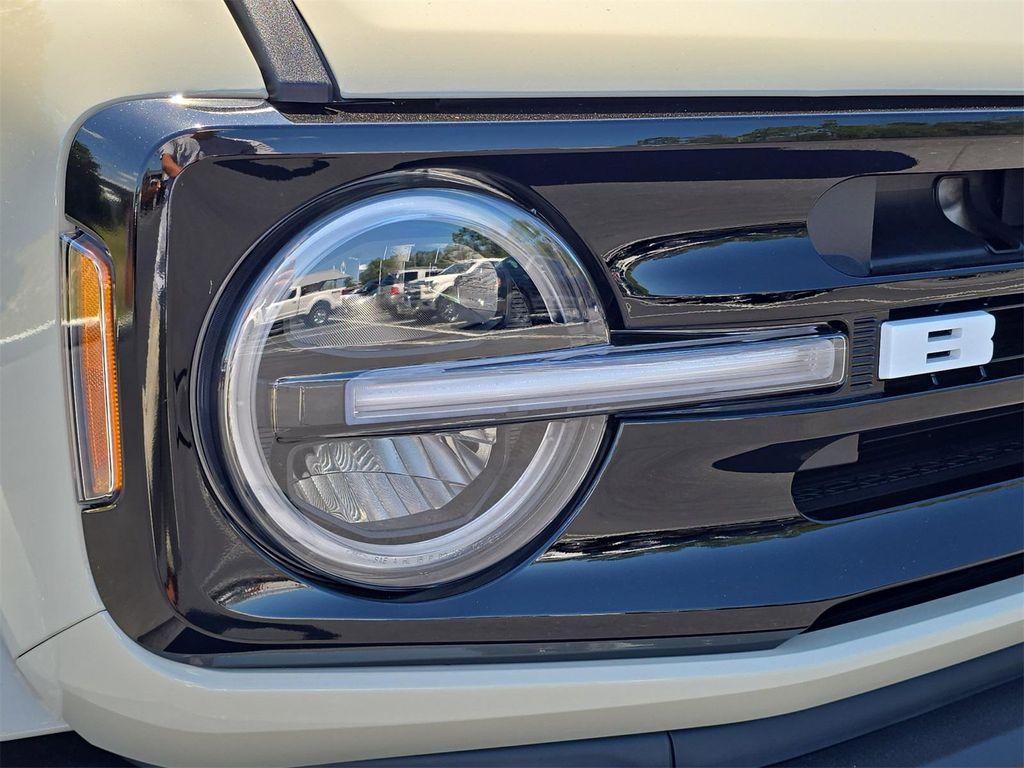 new 2025 Ford Bronco car, priced at $49,262