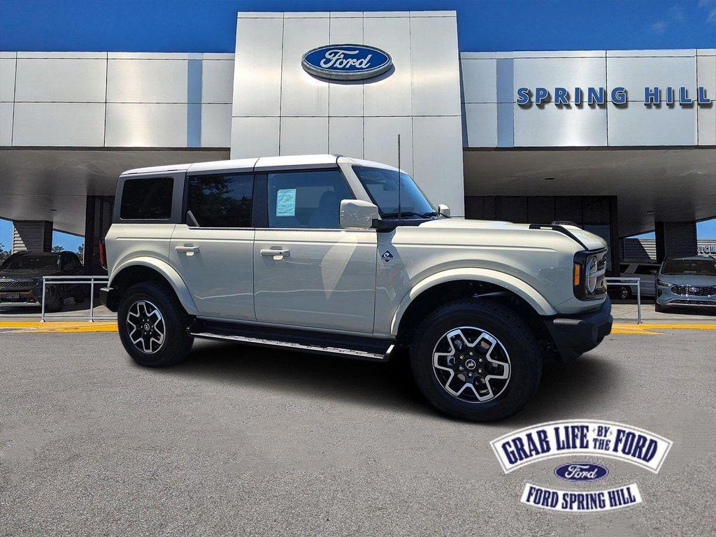 new 2025 Ford Bronco car, priced at $49,262