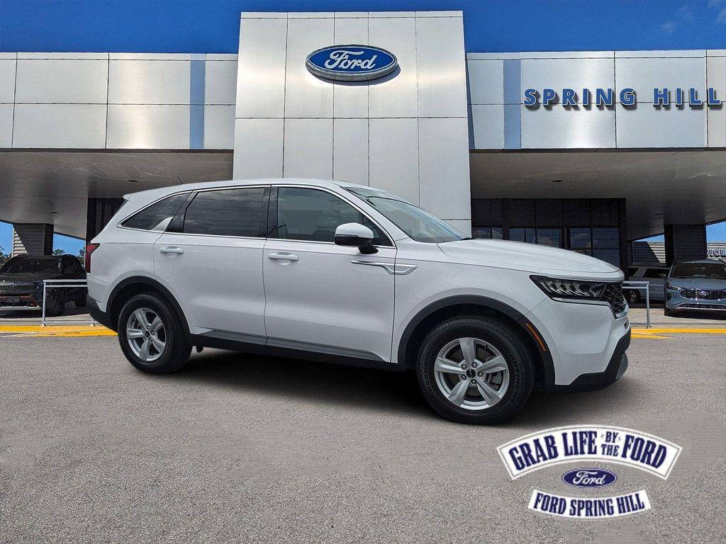 used 2022 Kia Sorento car, priced at $18,994