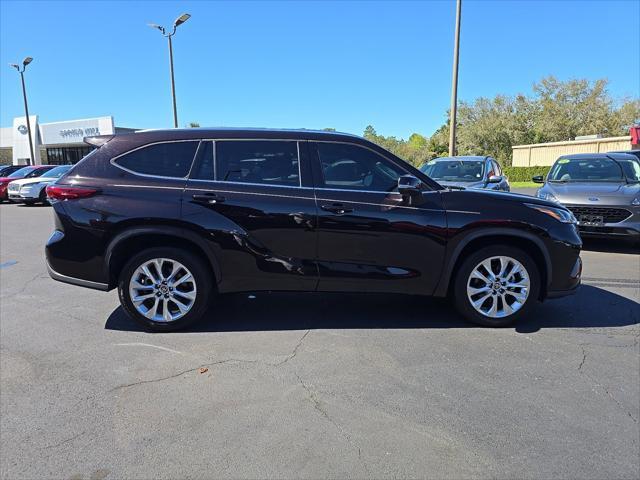 used 2021 Toyota Highlander car, priced at $27,993