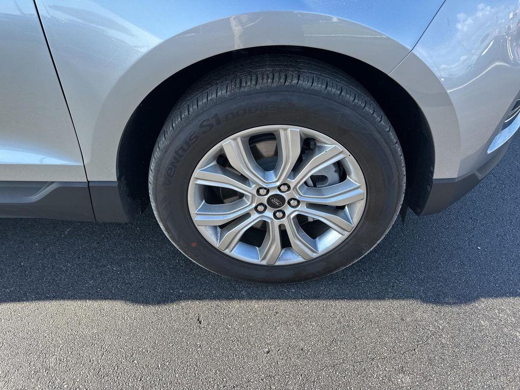 used 2024 Ford Edge car, priced at $32,591