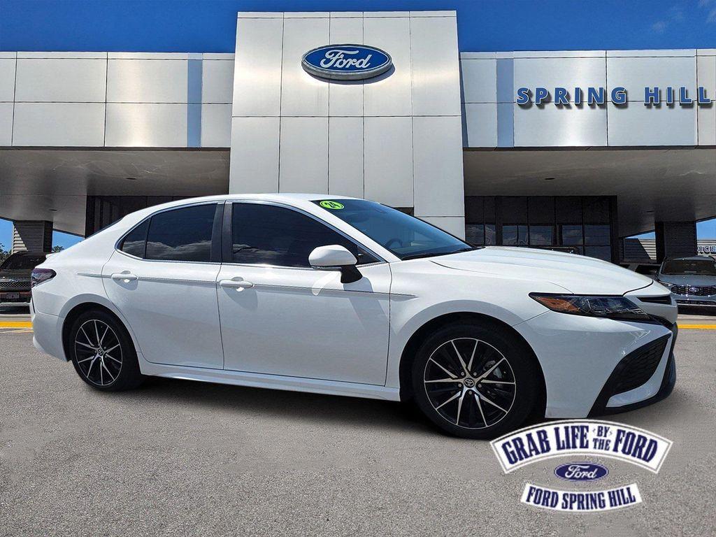used 2024 Toyota Camry Hybrid car, priced at $29,486