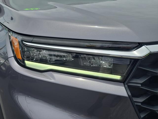 used 2025 Honda Pilot car, priced at $40,882