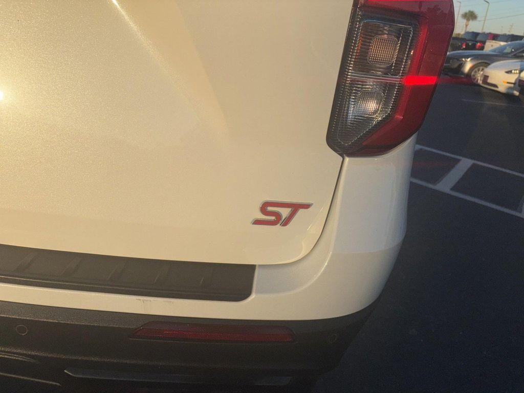 used 2023 Ford Explorer car, priced at $44,291