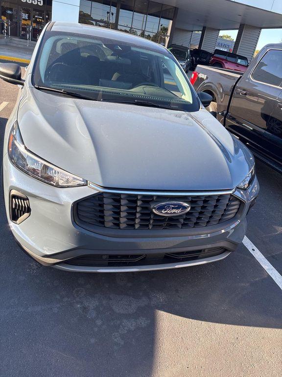 used 2024 Ford Escape car, priced at $20,991